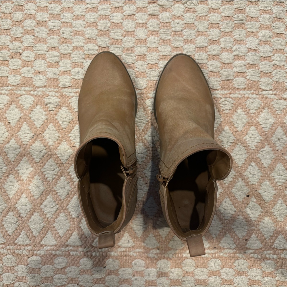 Guess Low heel Boots